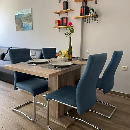 Apartment Mint *