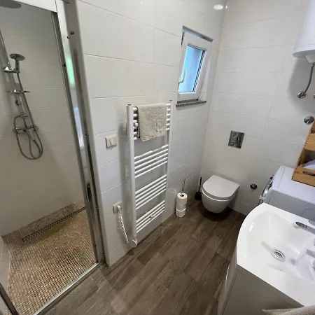 Apartment Mint *